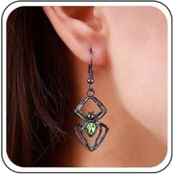 Emerald Venom Earrings – Alchemy Gothic Spider Drop ✦ Green Crystal ✦ Pewter NWT - Picture 1 of 2